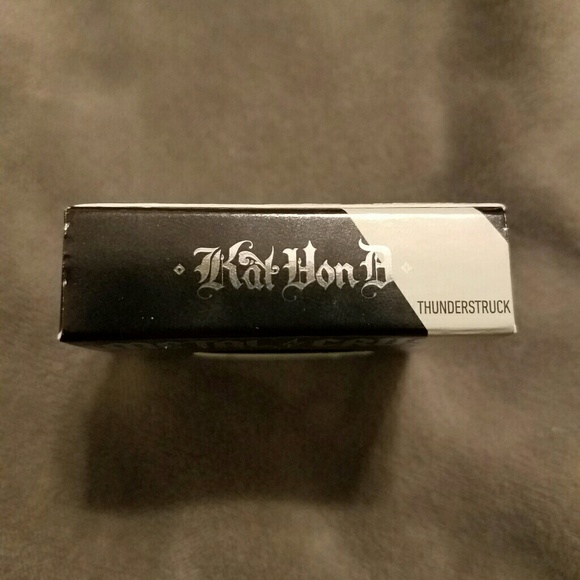 Kat Von D Thunderstruck Eyeshadow - Picture 2 of 4